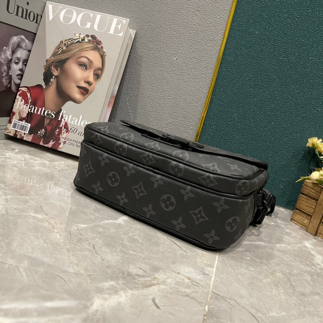 EN - Luxury Bags LUV 852
