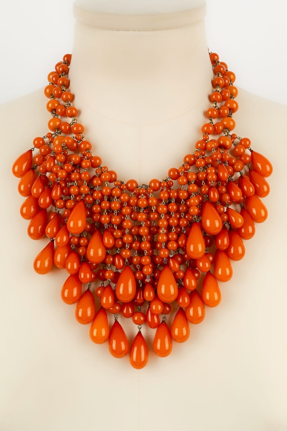 Collier Loewe 1960's