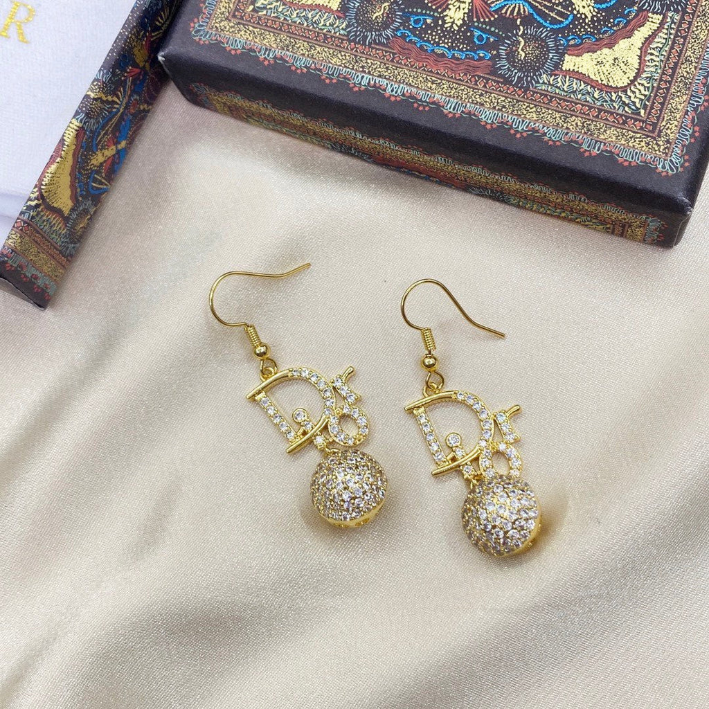 EN - Lux Earring DIR 003