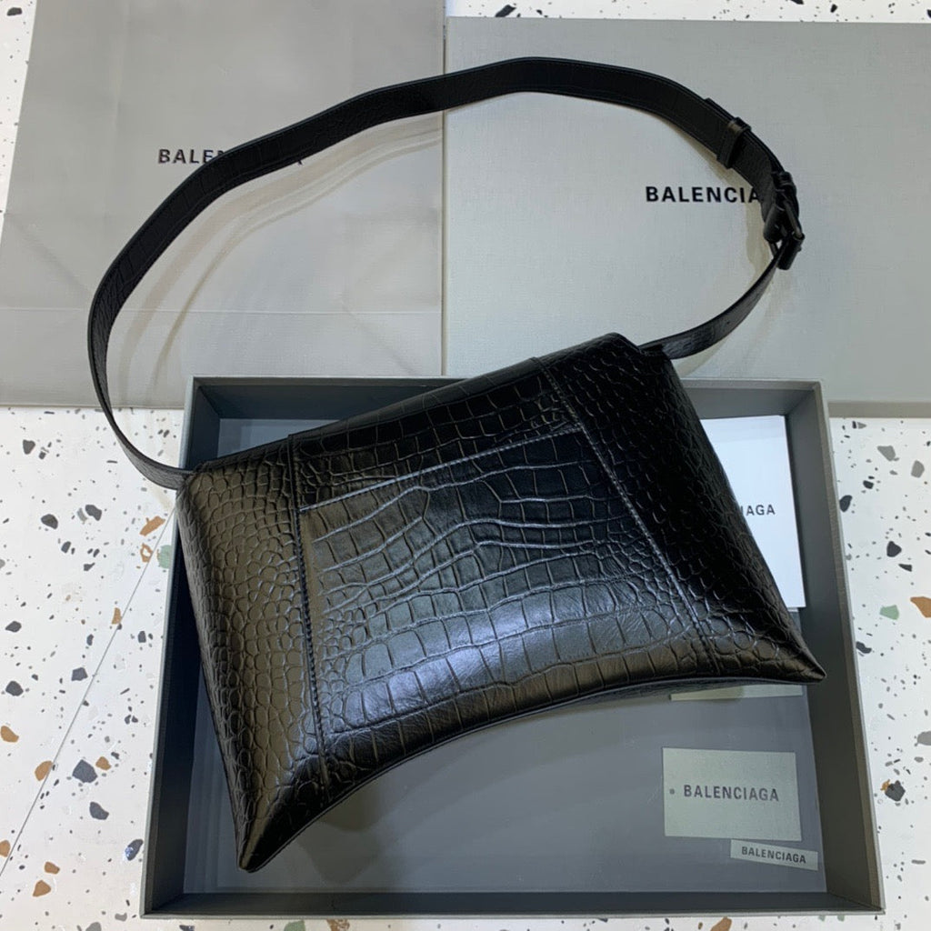 Balen Downtown MeGLAMIum Shoulder Bag In Black, For Women,  Bags 12.6in/32cm