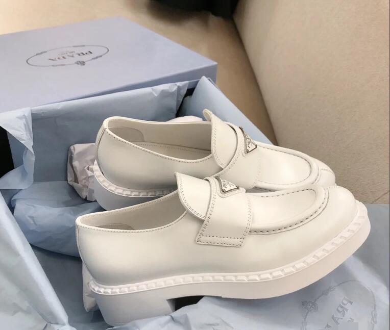 GlamyWomen Shoes - 682