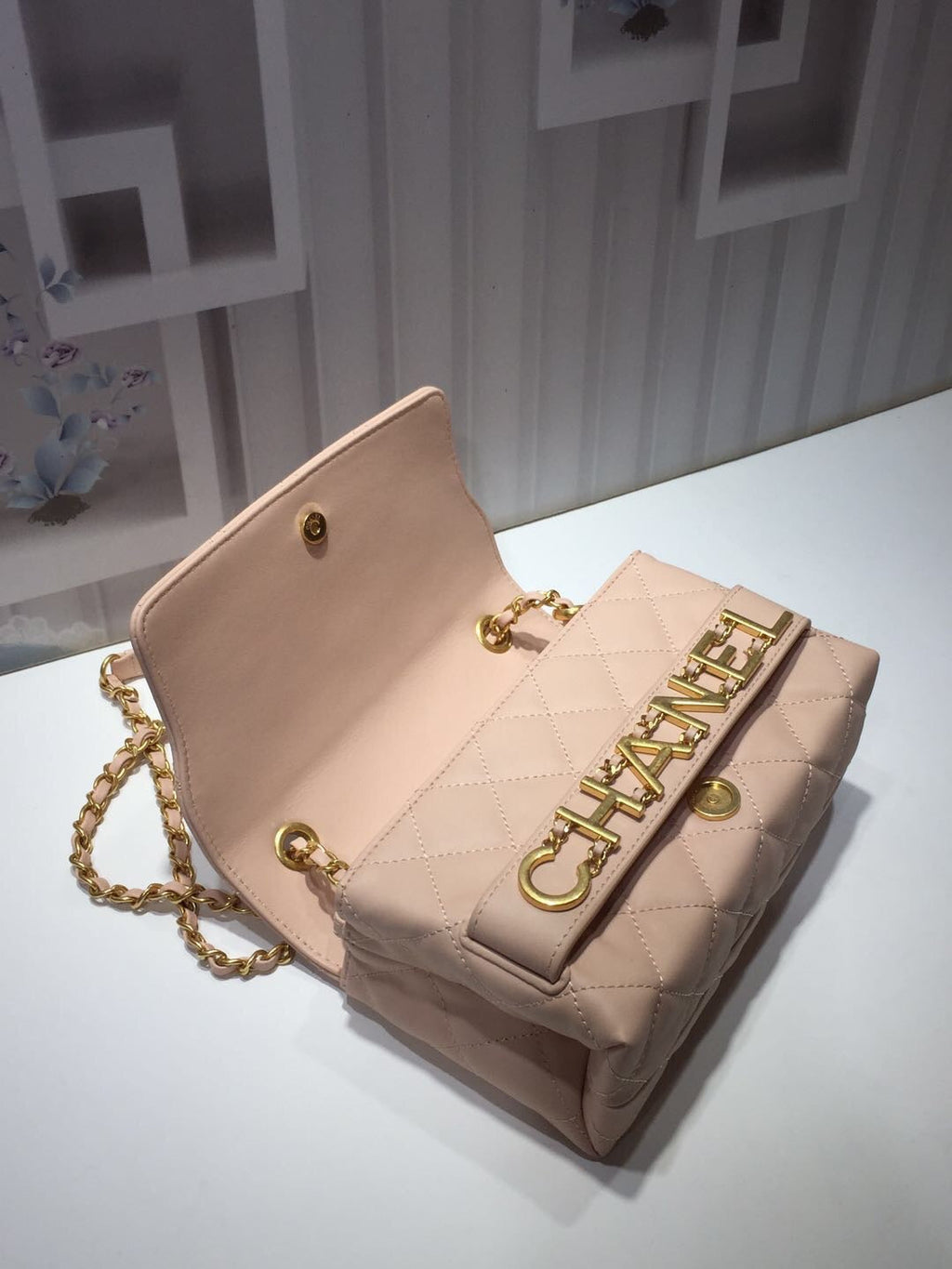 CHLFront Logo Small Flap Bag Gold Hardware Creme For Women, Women’s Handbags, Shoulder Bags 8.2in/21cm AS1490