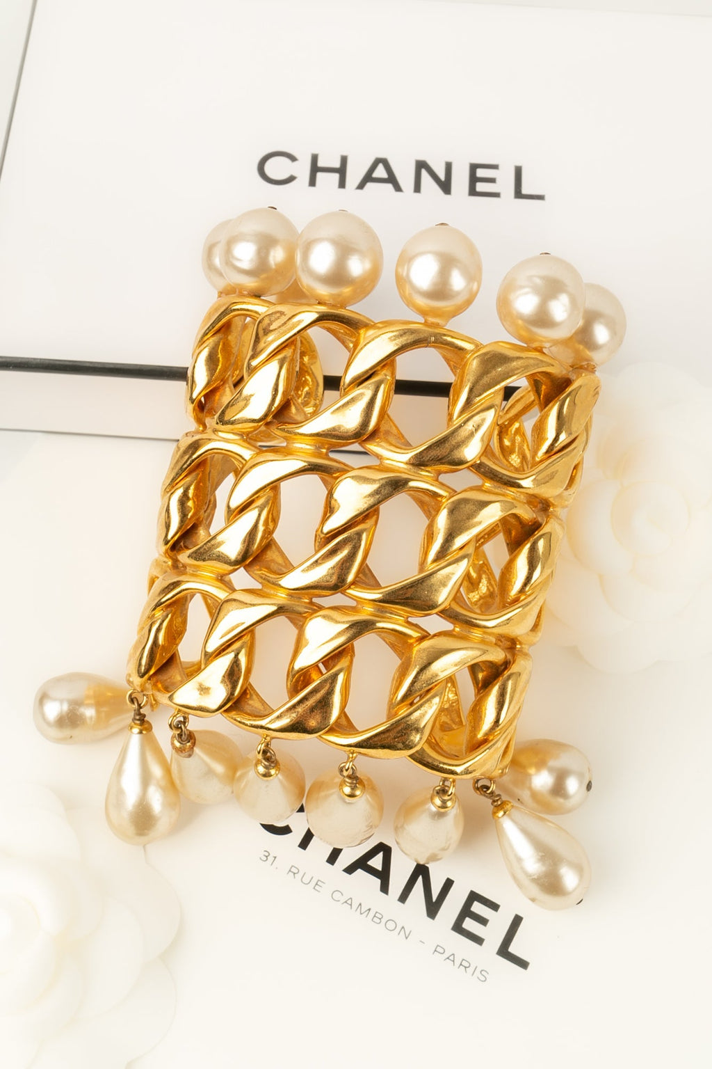 Bracelet manchette Chanel