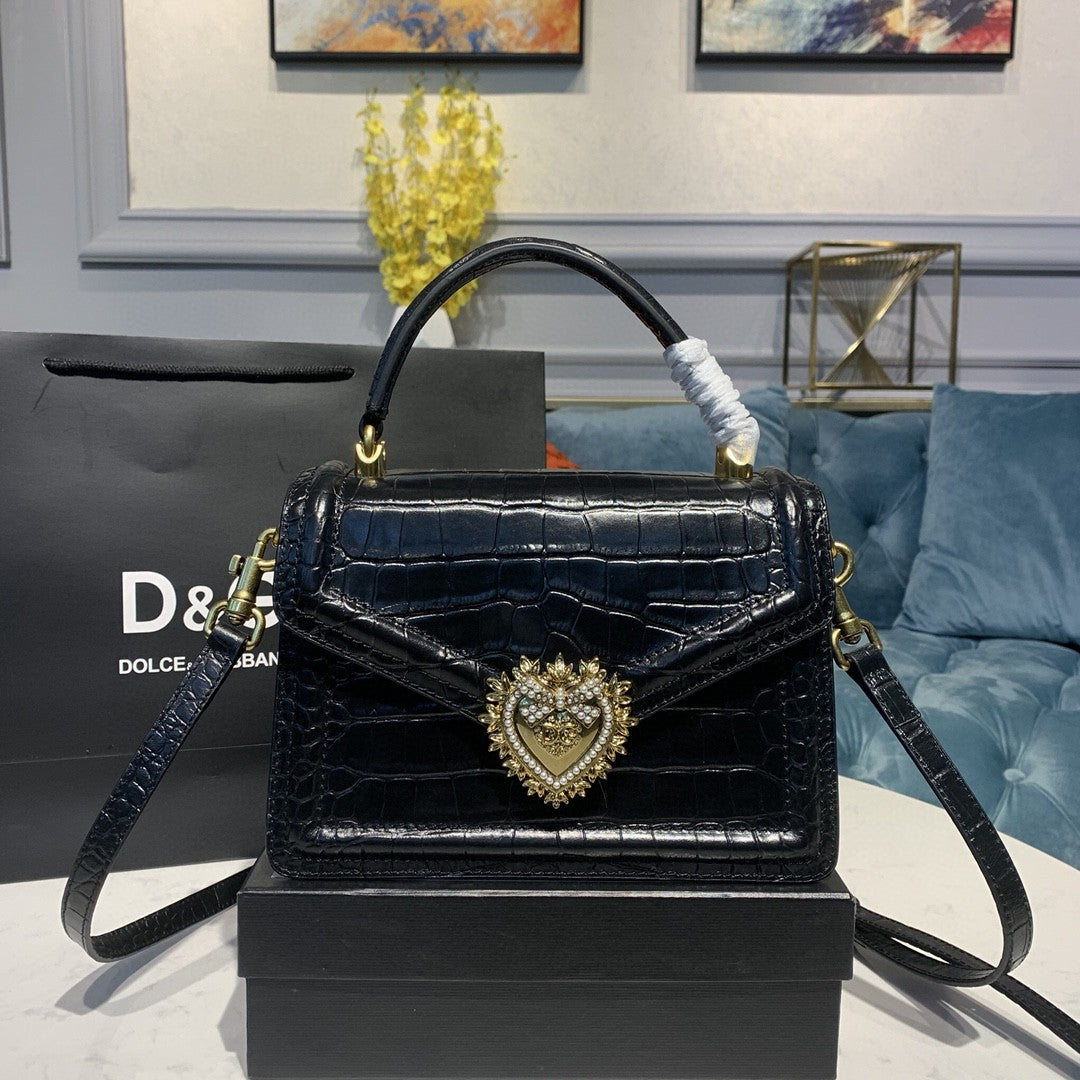 GLAMI MeGLAMIum Devotion Bag Black For Women 9.5in/24cm