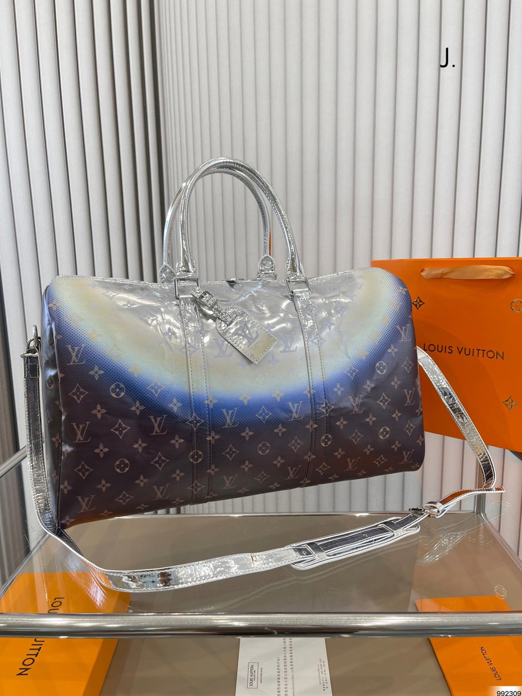 EN - New Arrival Bags LUV 657