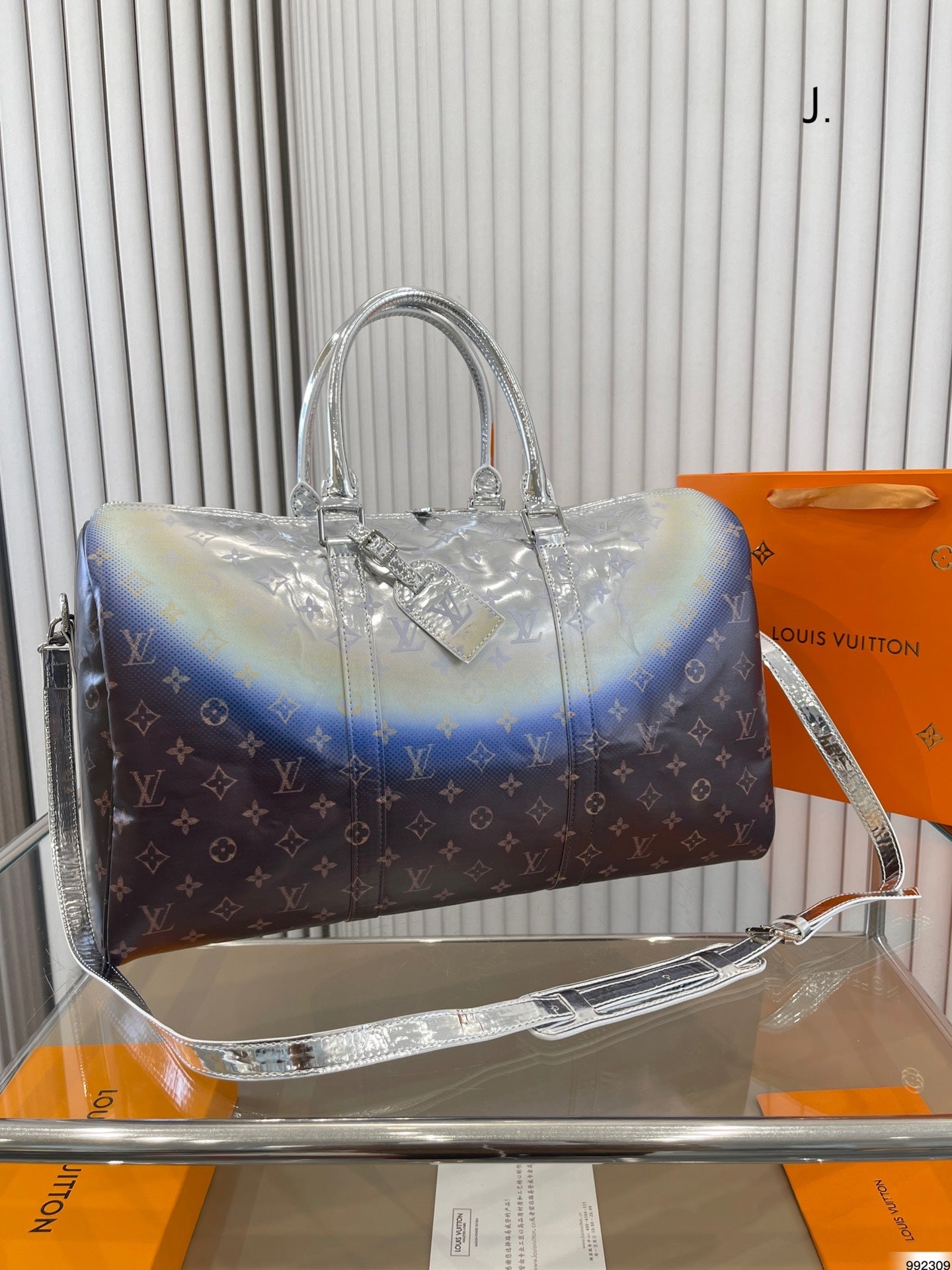 EN - New Arrival Bags LUV 657