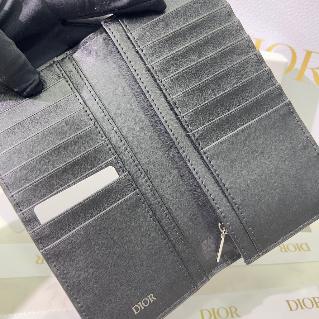 EN - New Arrival Wallet DIR 020