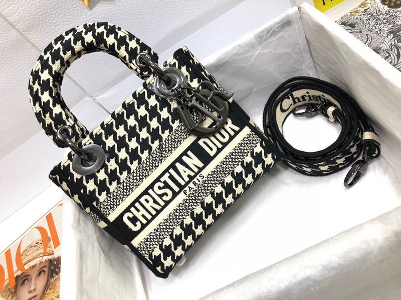 ELE - Dir Bags - 1634