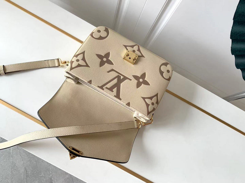 Fashion Lu-Vi bags - 3375