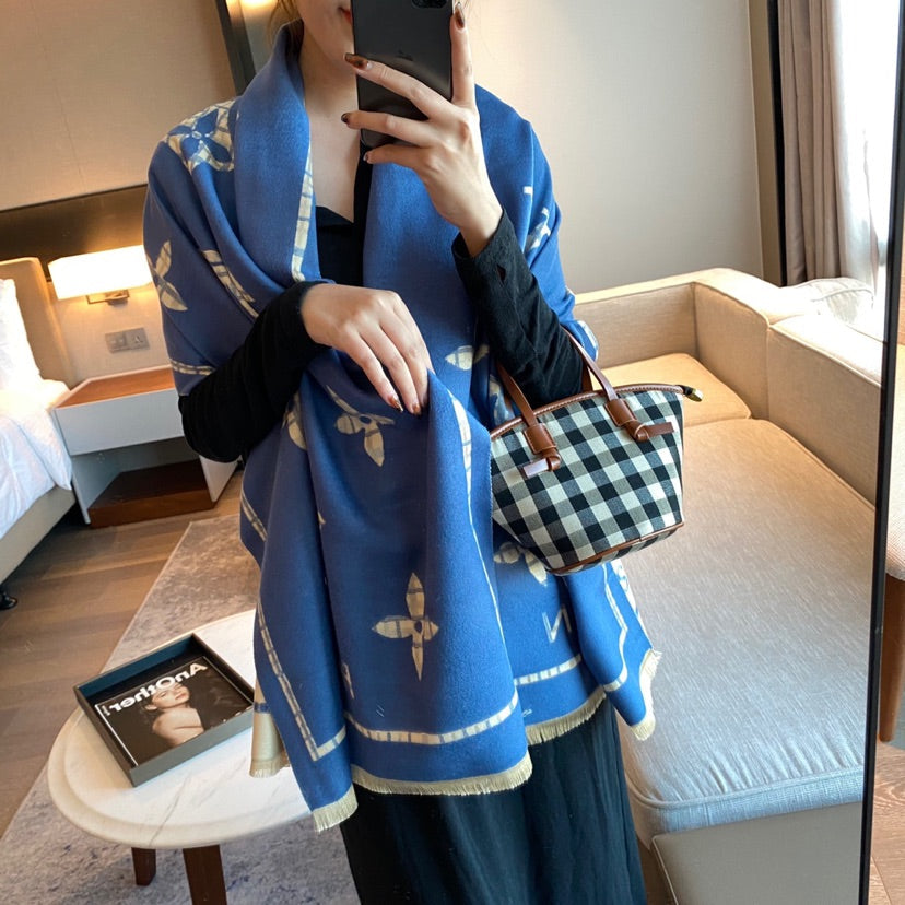 EN - Luxury LUV  Scarf 015