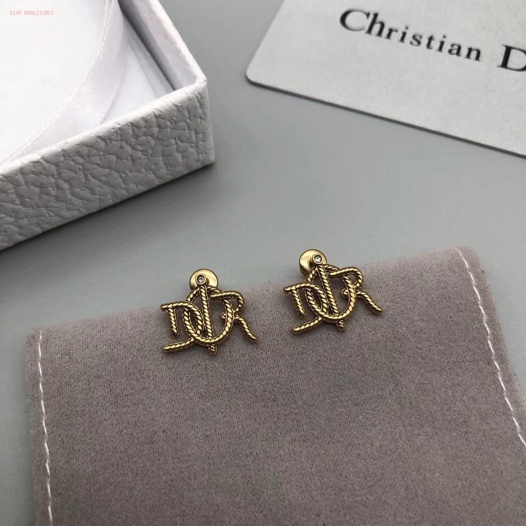 EN - Lux Earring Dir 011