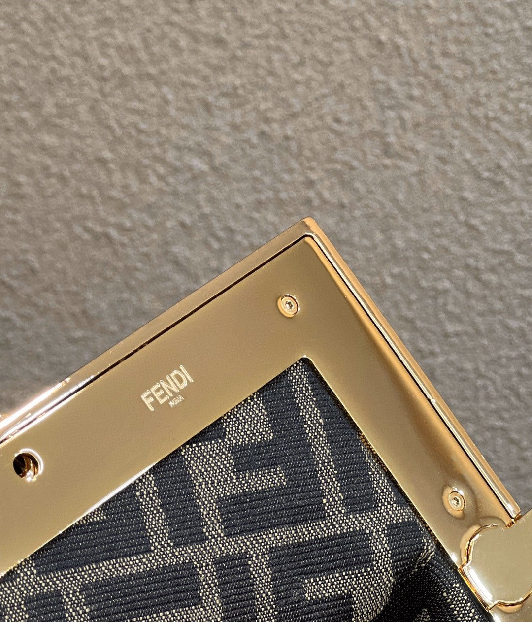 FI First MeGLAMIum Gray Bag For Woman 32.5cm/13in