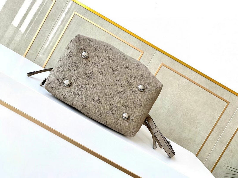LOV2 Bags - Luxurious Bags  2581