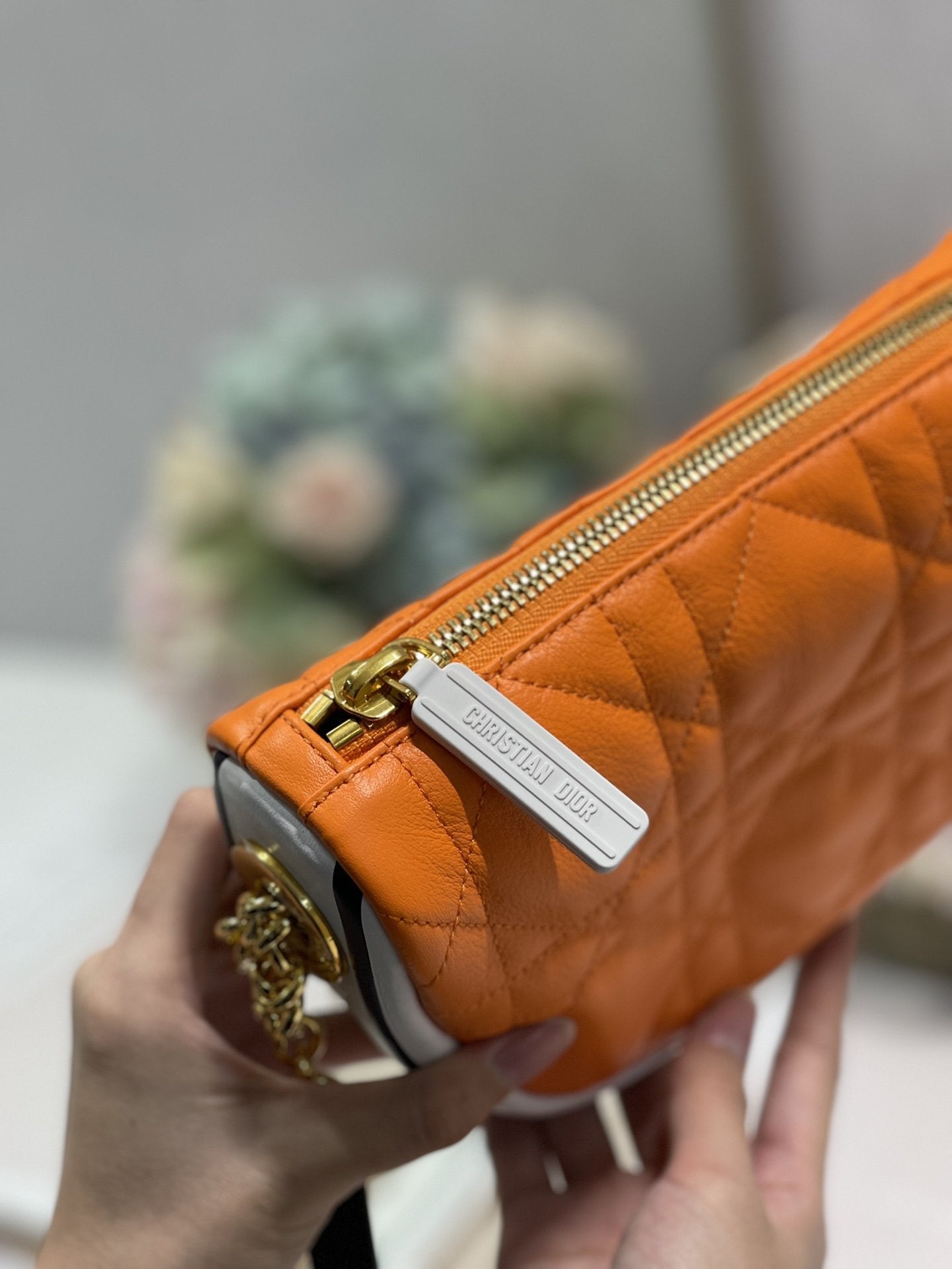 GLAMI Small Vibe Hobo Bag GlamIuoresGLAMInt Orange Macrocannage, Orange Handbags, Crossbody Bags, 20cm CD M7200ODDO_M057