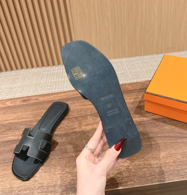 SAMC - HMS Women Shoes - 680