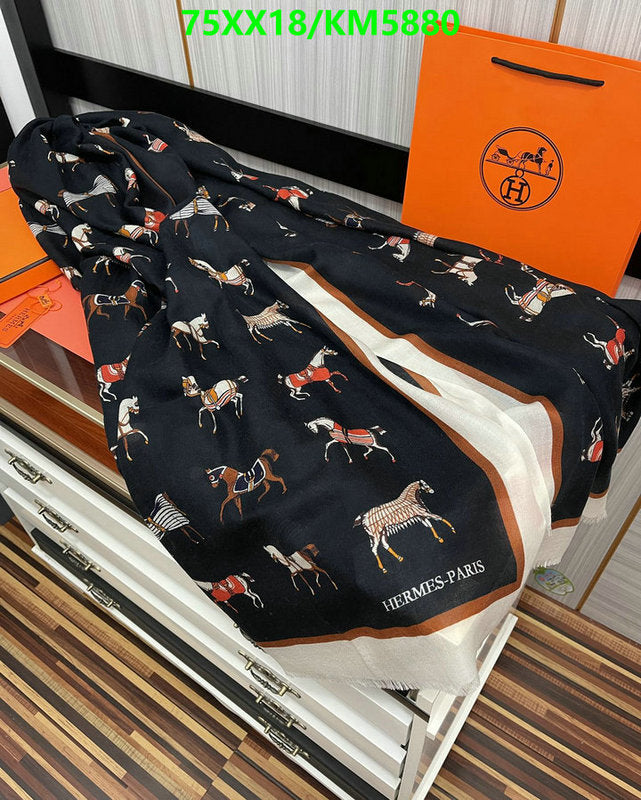 SAMC - HMS Scarves - 045