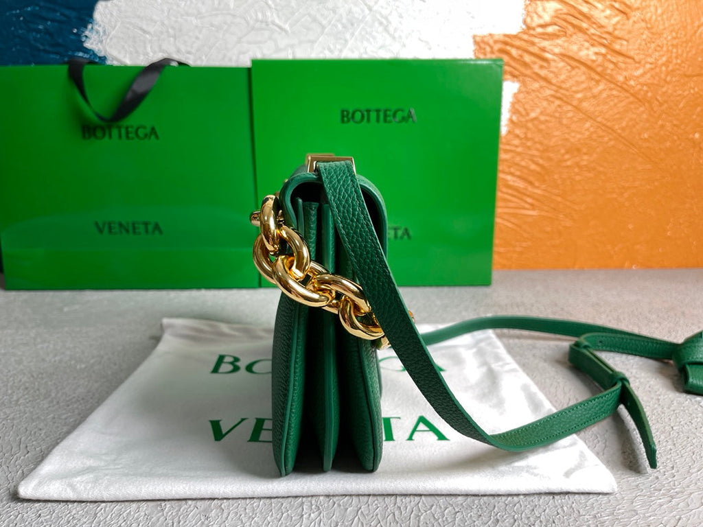 BV Mount Green, For Women, Women’s Bags 8.3in/21cm 667399V12M03113