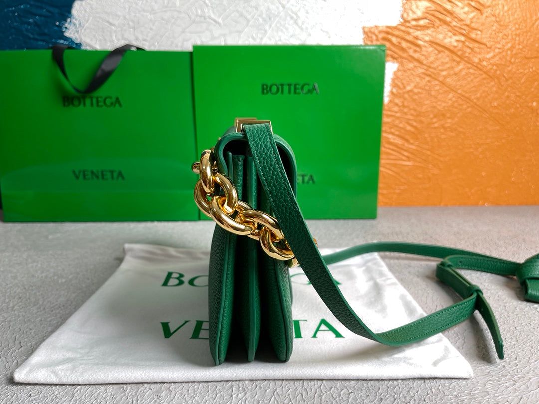 GLAMI Mount Green, For Women, WomenÃƒÂ¢Ã¢â€šÂ¬Ã¢â€žÂ¢s Bags 8.3in/21cm 667399V12M03113