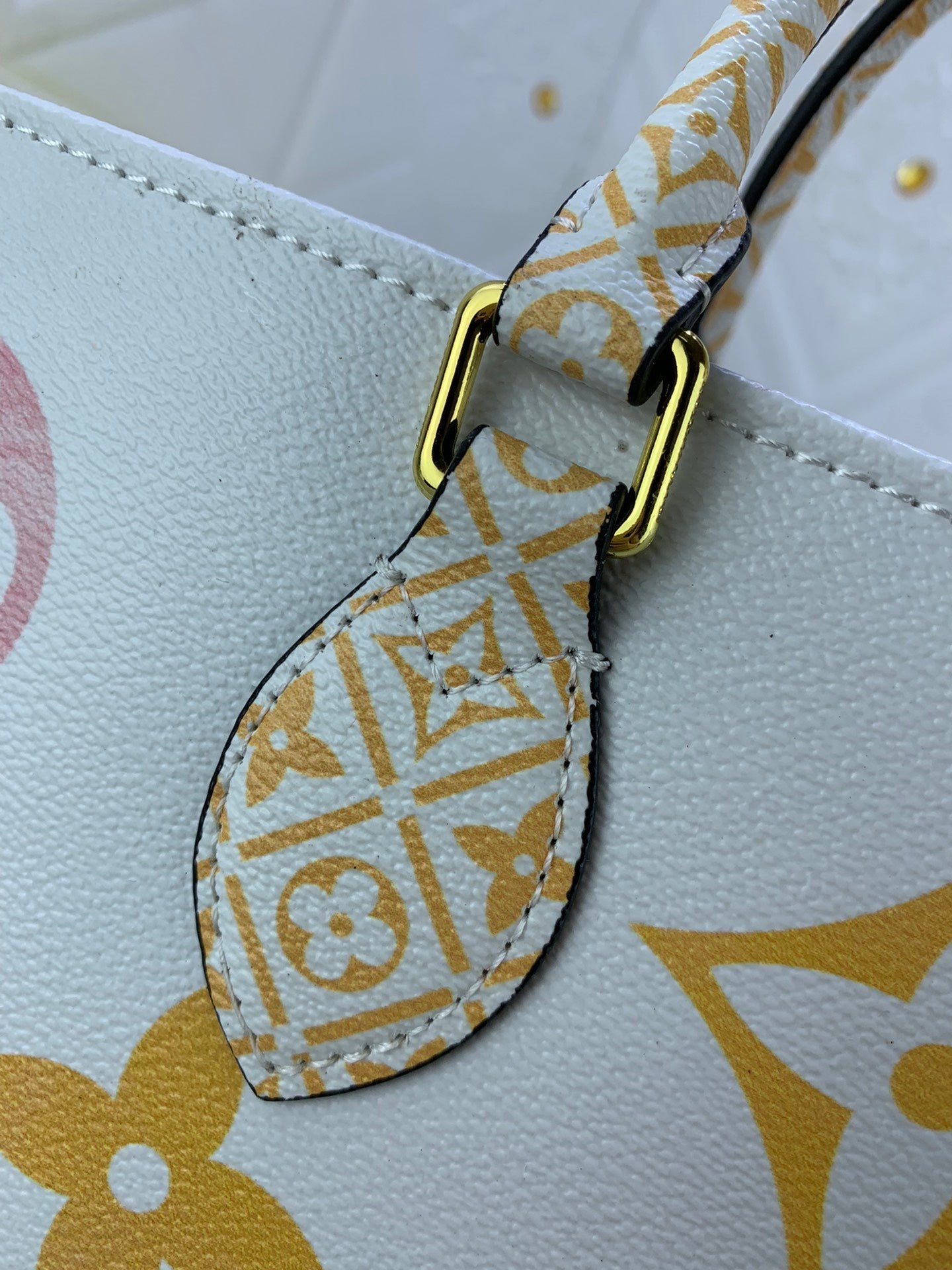 EN - Luxury Bags LUV 815