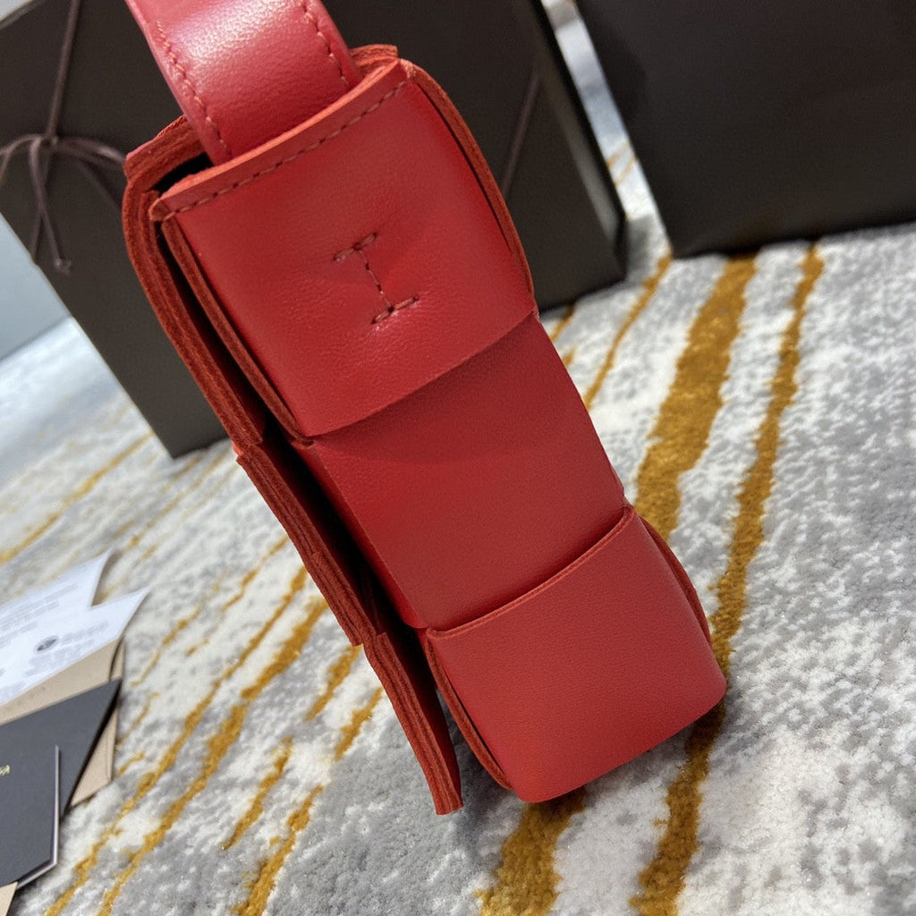 GLAMI Cassette Bag For Women 9.1in/23cm In Red