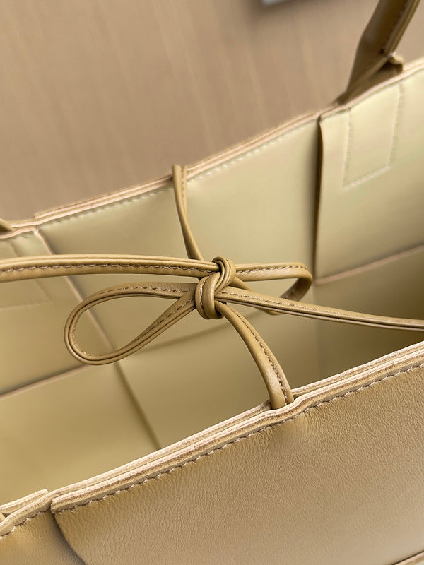 Glamy - BOV Bags - 710
