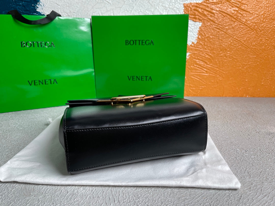 GLAMI Clip Bag Black, For Women, WomenÃƒÂ¢Ã¢â€šÂ¬Ã¢â€žÂ¢s Bags 9in/23cm