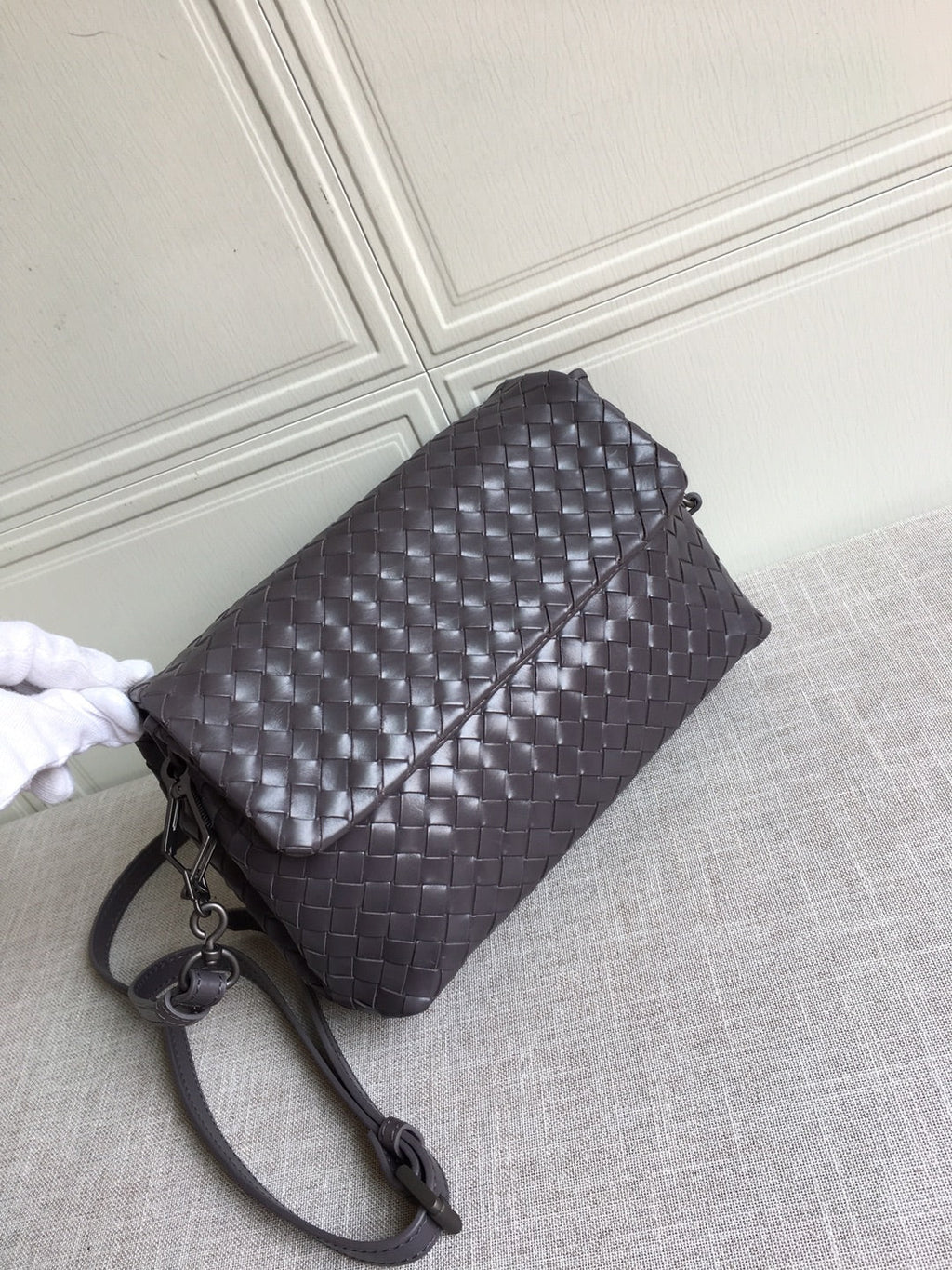 GLAMI Classic Intrecciato Dark Brown, For Women, WomenÃƒÂ¢Ã¢â€šÂ¬Ã¢â€žÂ¢s Bags 8.9in/22.5cm