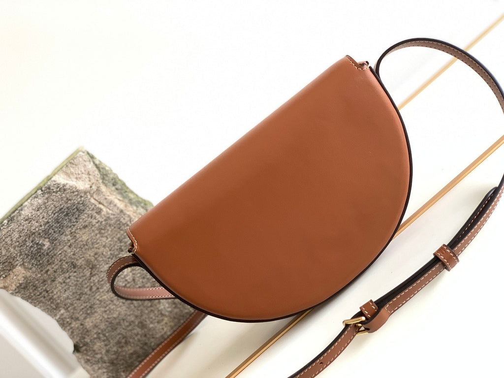 GLAMI BesaGLAMI Cuir Triomphe Bag Brown For Women 9in/23cm 111233DU3.04LU