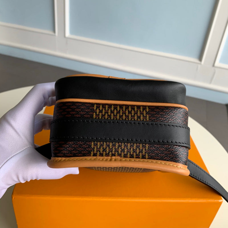 LOV2 Bags - Luxurious Bags  2587