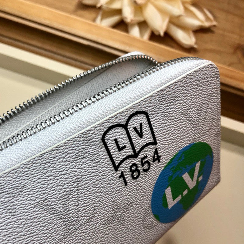 LOV2 Bags - Luxurious Bags  2389