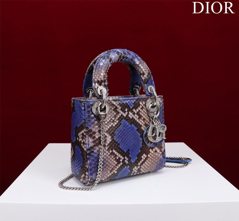ELE - Dir Bags - 1703