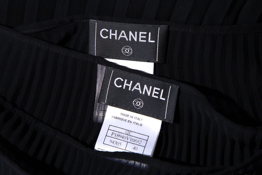 Chanel Cruise '02  Black 2 PC Skirt SZ 40