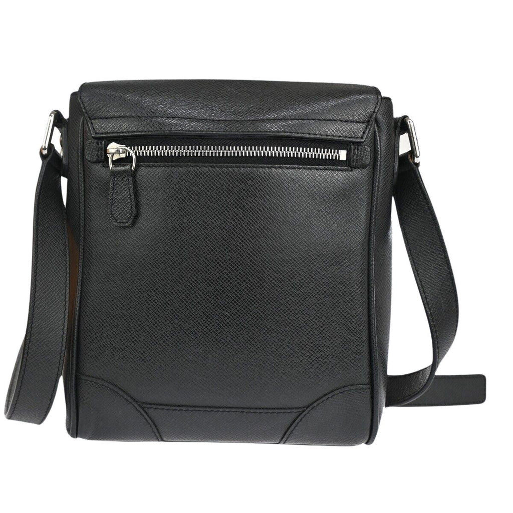 Louis Vuitton Luka  Leather Handbag ()