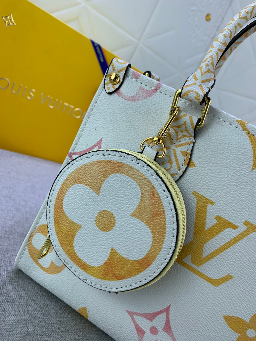 EN - Luxury Bags LUV 816
