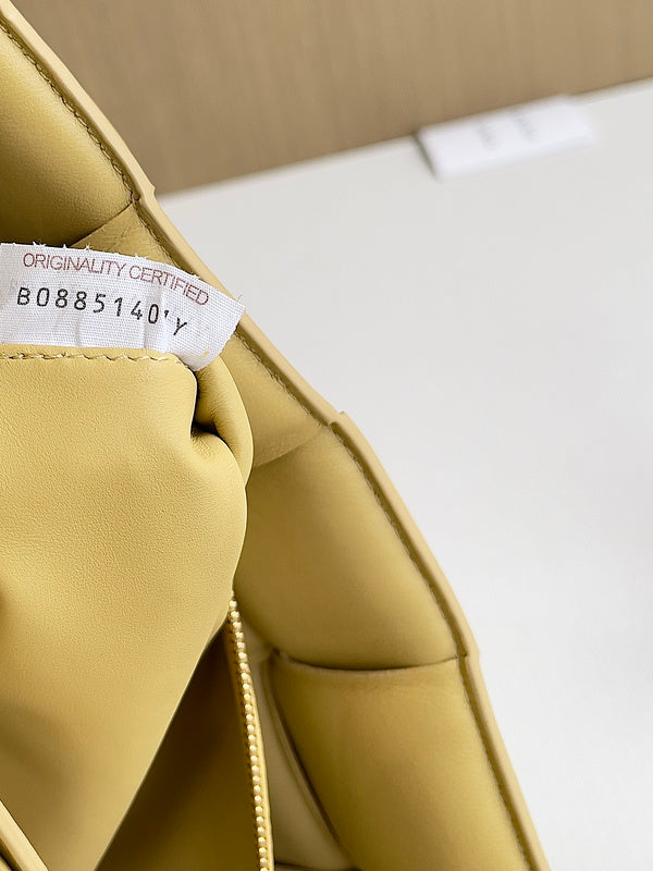 Glamy - BOV Bags - 810