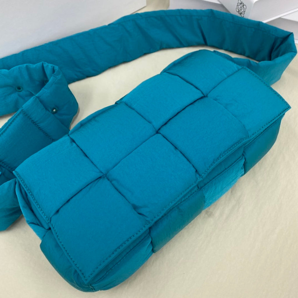 BV Padded Tech Cassette Bag For Women 11.8in/30cm In Blue 628951VBO814634