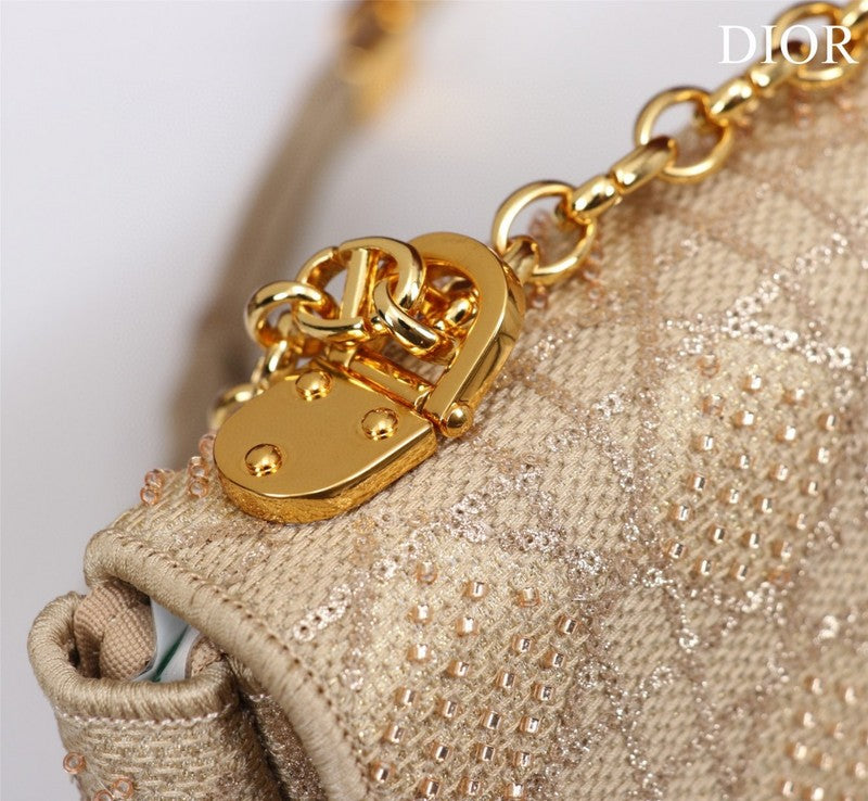 ELE - Dir Bags - 2014