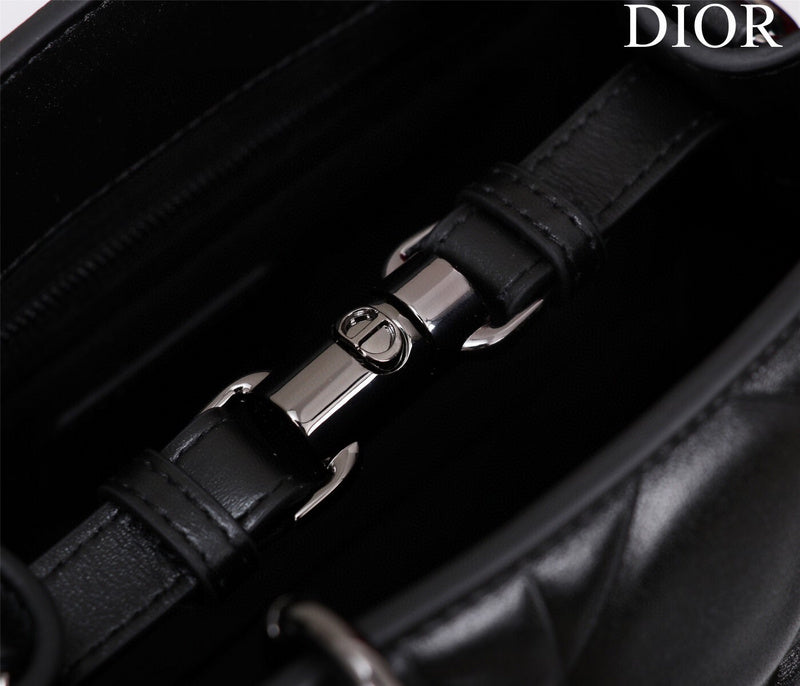 ELE - Dir Bags - 1422