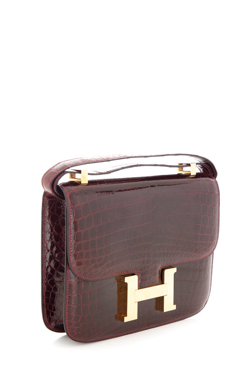 HermÃƒÆ’Ã‚Â¨s Shiny Niloticus Croc Constance 24 Bordeaux Handbag