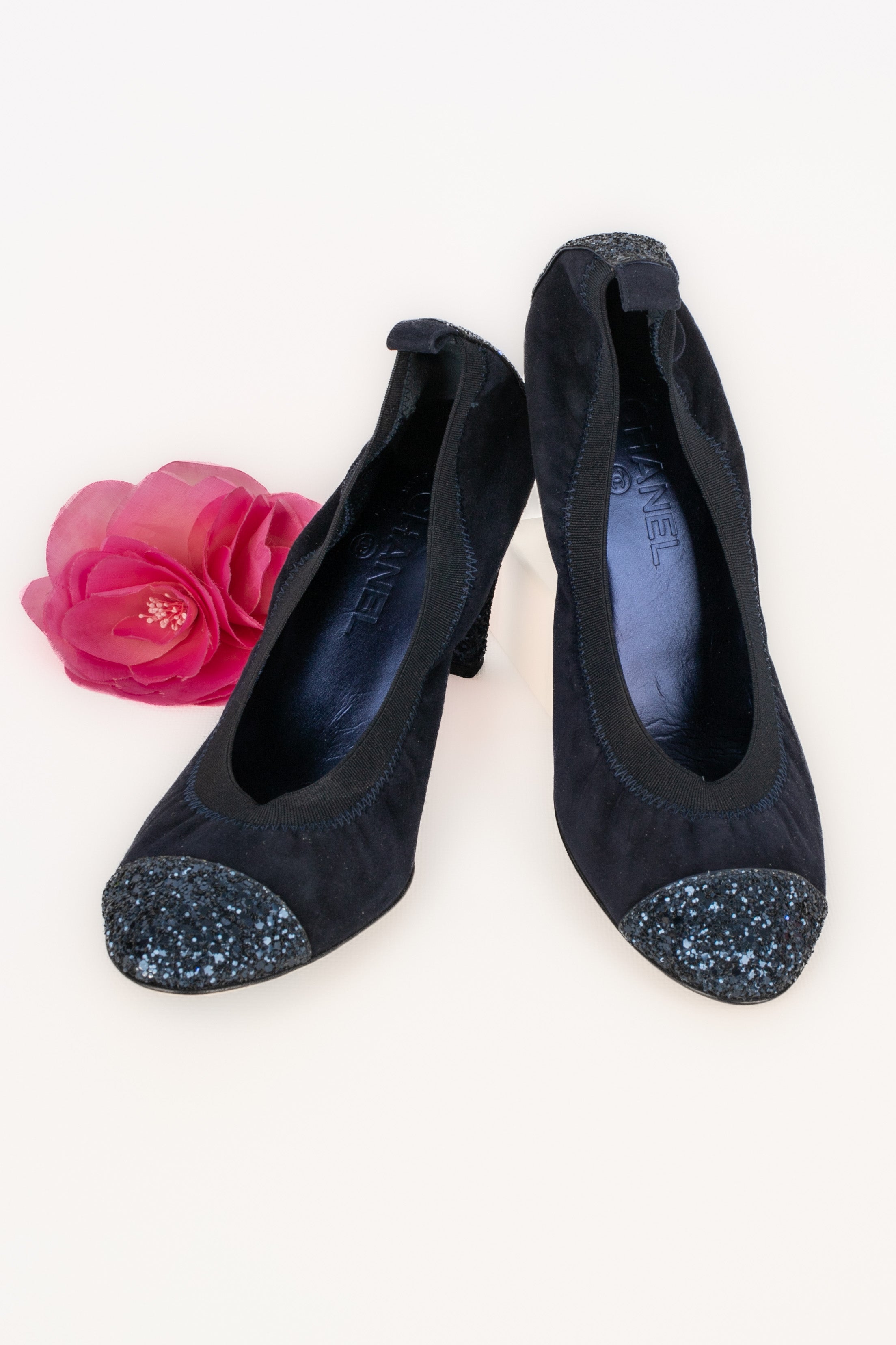 Escarpins à paillettes Chanel