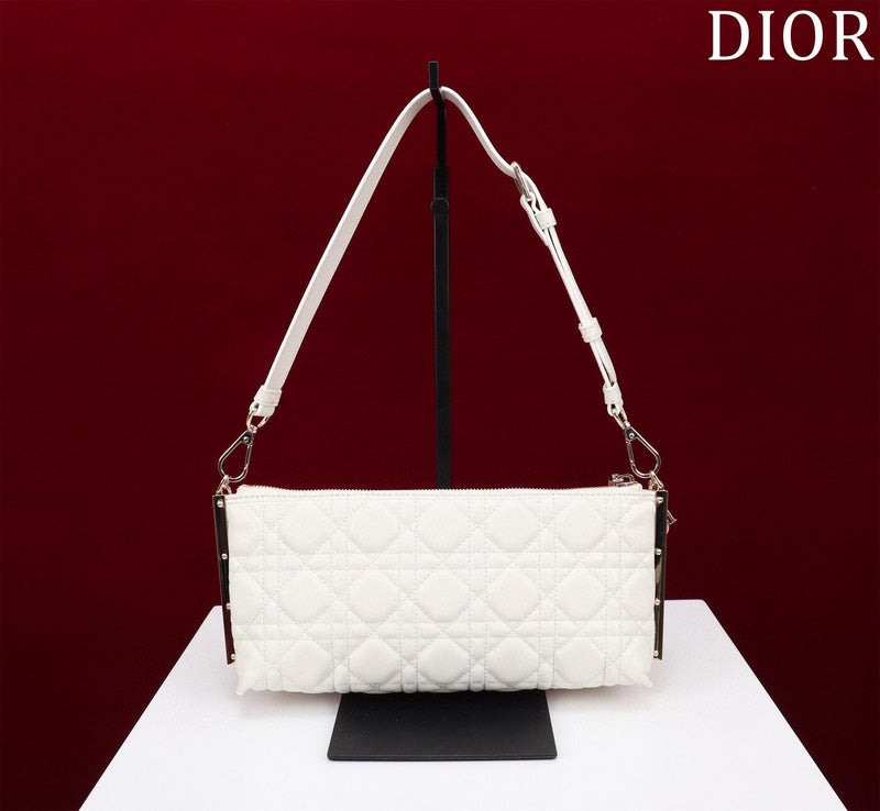 ELE - Dir Bags - 752