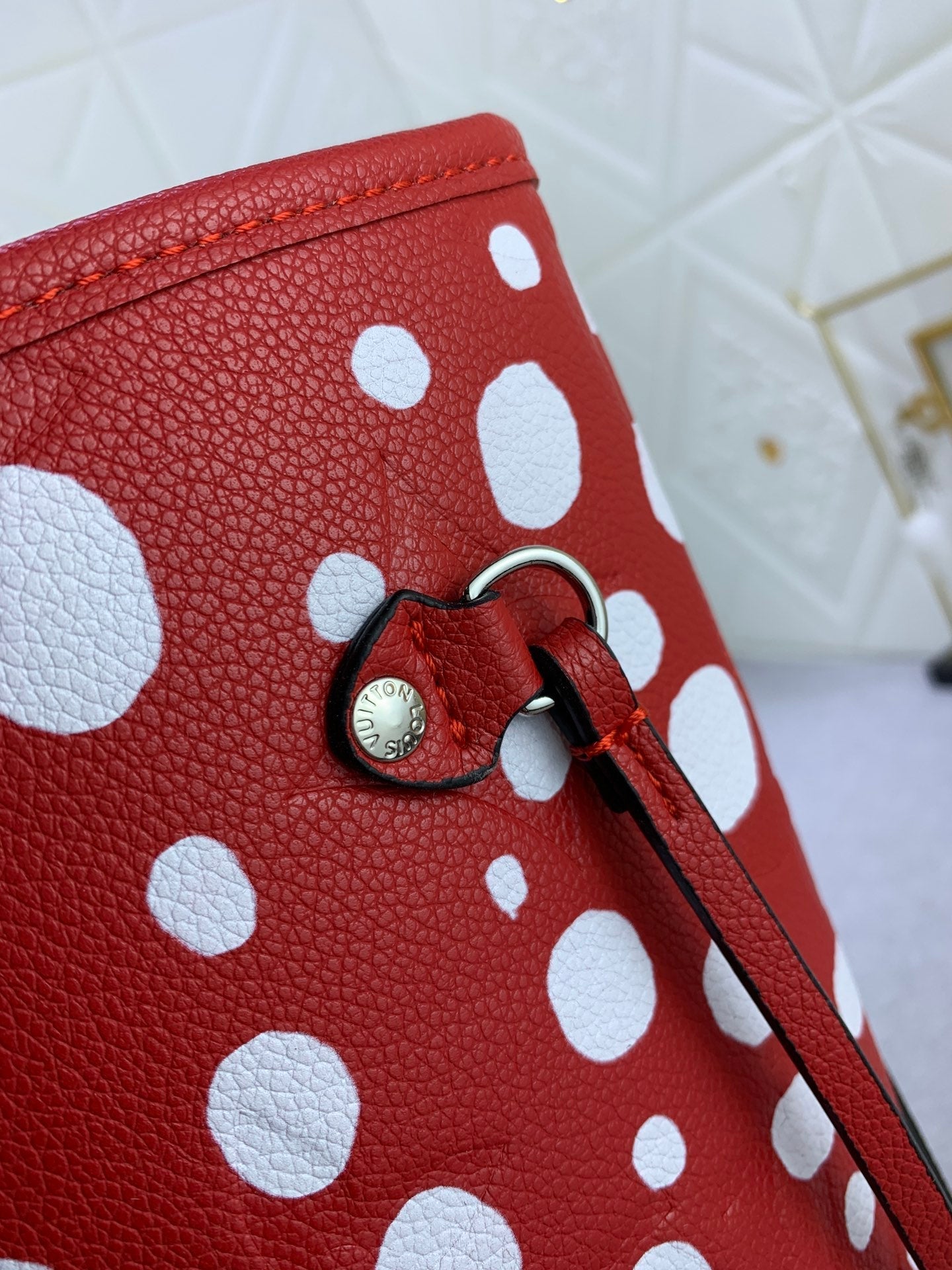 EN - New Bag LUV 652