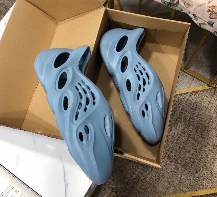 SAMC - YZO Sneakers - 239