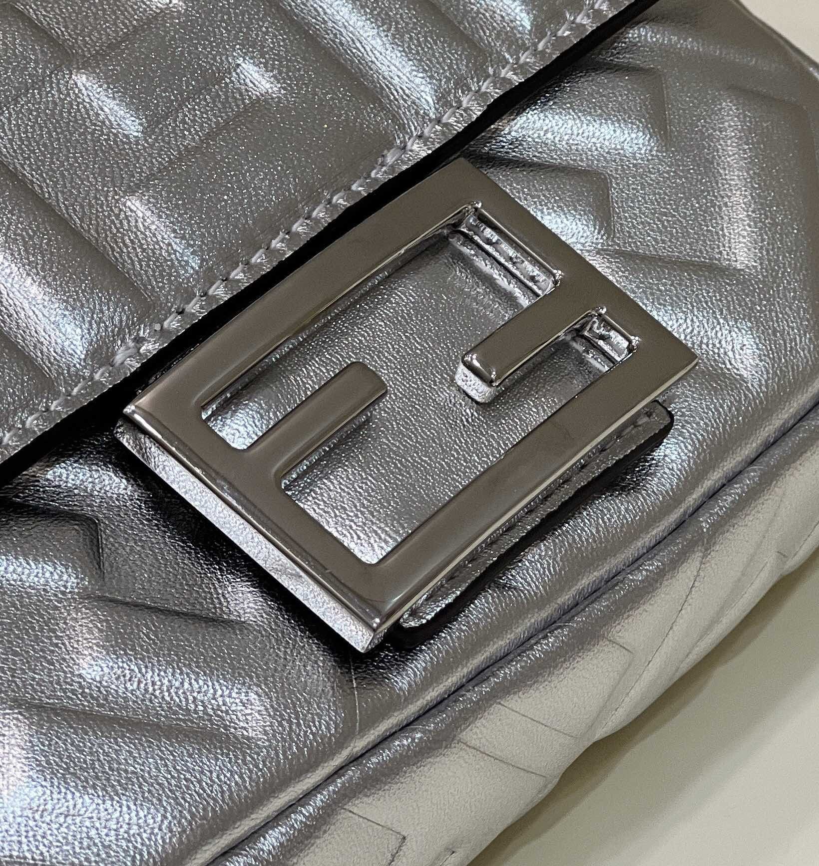 FI Baguette Silver For Women, Handbags, Shoulder And Crossbody Bags 7.5in/19cm FF 8BS017