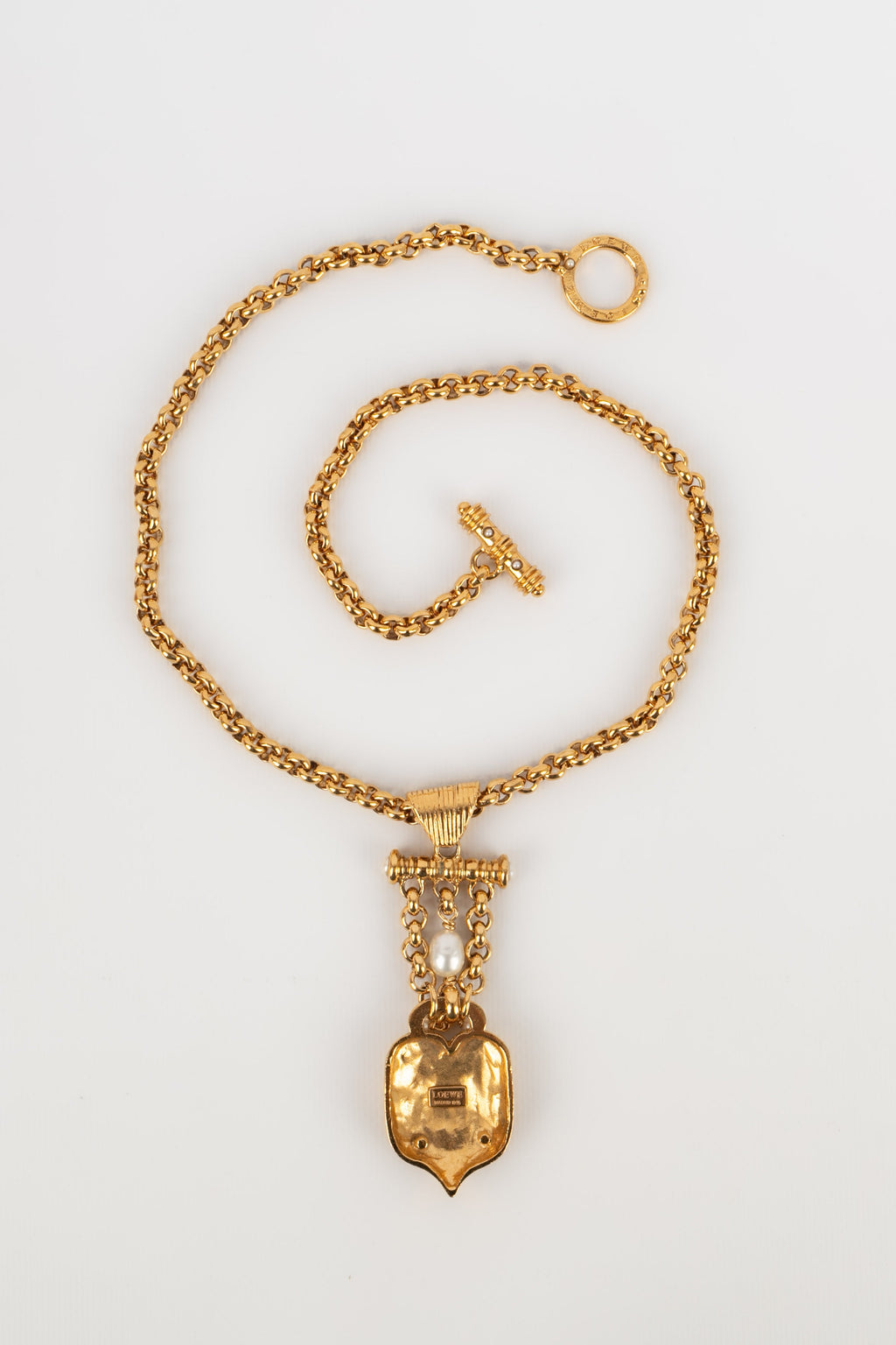 Collier Loewe