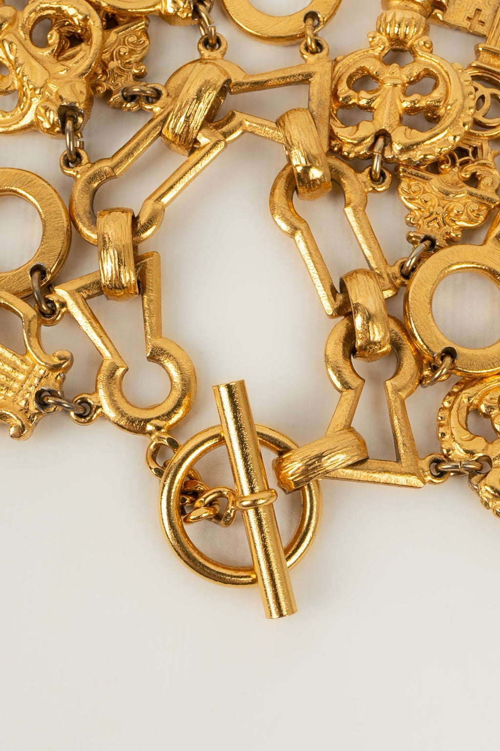 Iconique bracelet "clÃƒÆ’Ã‚Â©s" Chanel 1993
