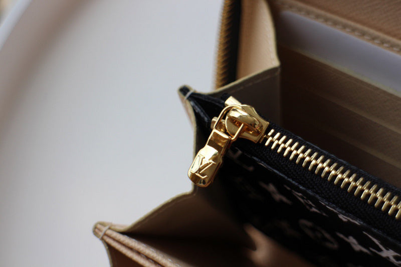 LOV2 Bags - Luxurious Bags  1599