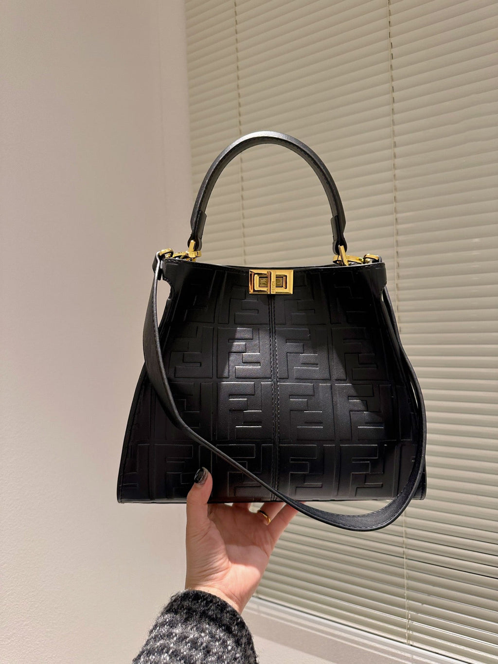 EN - Luxury Bags FEI 284