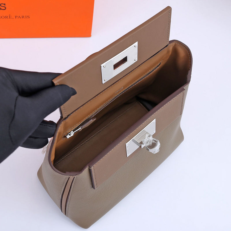 ELE - HMS Bags - 097