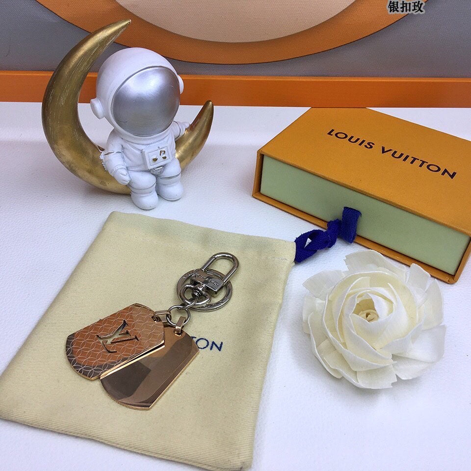 EN - Lux Keychains LUV 024